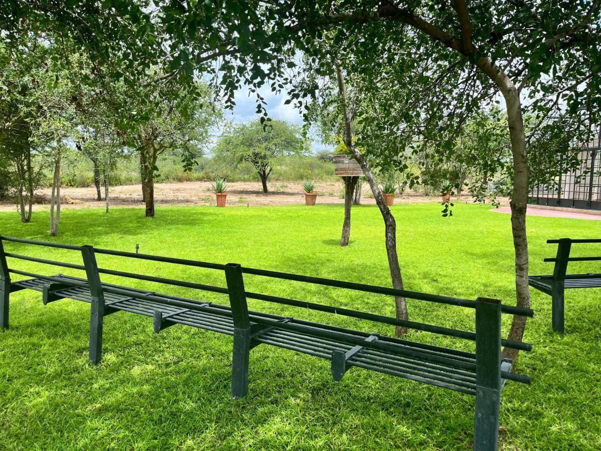 Conductor'S Inn Tsumeb Dış mekan fotoğraf